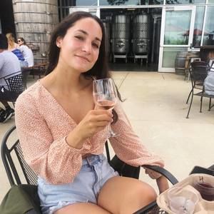 Meet your Posher, Isabel